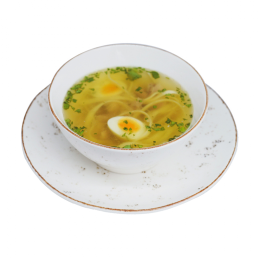 Бульйон з куркою та перепелиним яйцем